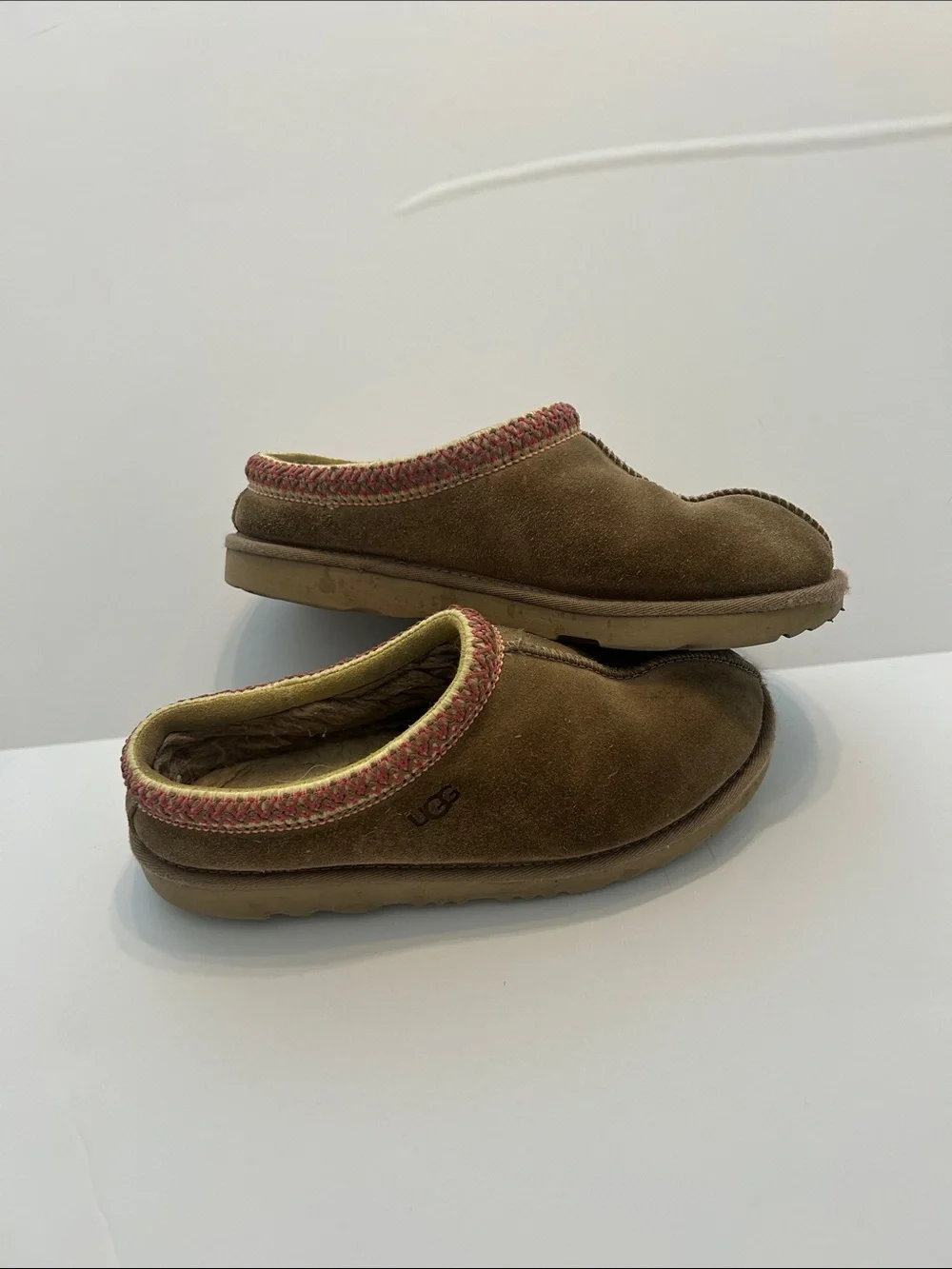 UGG Kids Chestnut Slip-On Suede Clogs with Pink Trim